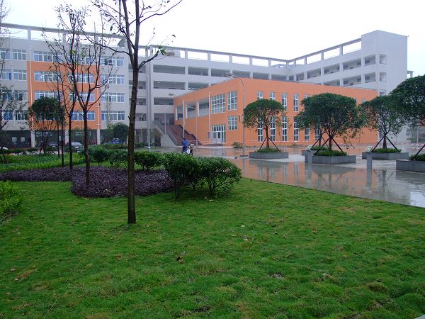 成都市禮儀職業(yè)中學(xué)有哪些報名要求？