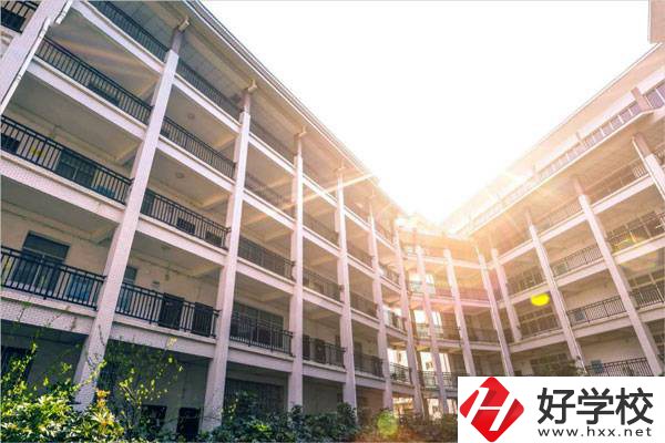 湘西有哪些技校？哪所比較好？