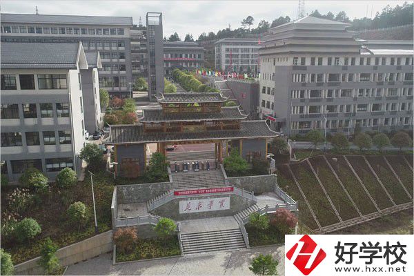 通道侗族自治縣職業(yè)技術(shù)學(xué)校有哪些辦學(xué)條件？