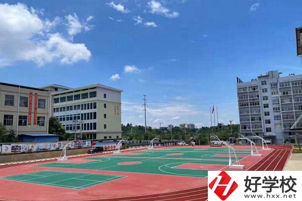 永州九嶷工業(yè)學(xué)校是公辦還是民辦？有哪些特色？