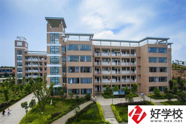 湖南寧鄉(xiāng)有哪些比較好的中專？就業(yè)升學(xué)怎么樣？