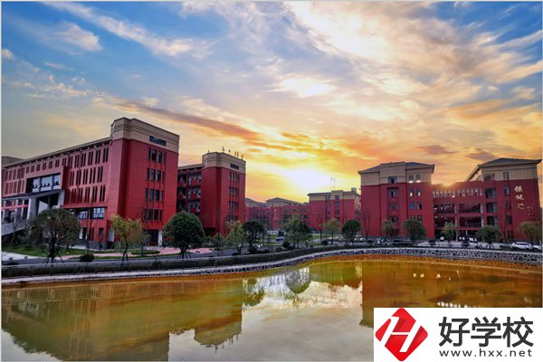 常德桃源有中專學校嗎？分別是哪幾所？