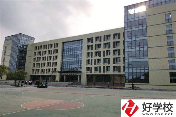 永州環(huán)境最好的公辦中專是哪所？有什么辦學優(yōu)勢？