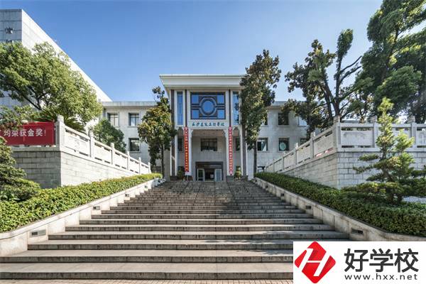 長(zhǎng)沙建筑工程學(xué)校有哪些專業(yè)？