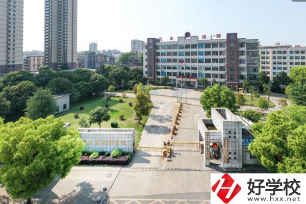 湖南省汽車技師學院辦學規(guī)模如何？設(shè)有哪些專業(yè)？