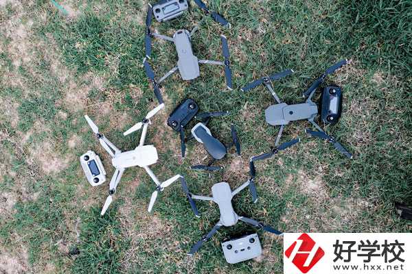 長沙航天學(xué)校飛行器制造專業(yè)值得選擇嗎？