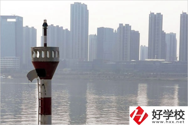 初中畢業(yè)讀株洲工業(yè)中等專業(yè)學(xué)校，發(fā)展前景怎么樣？