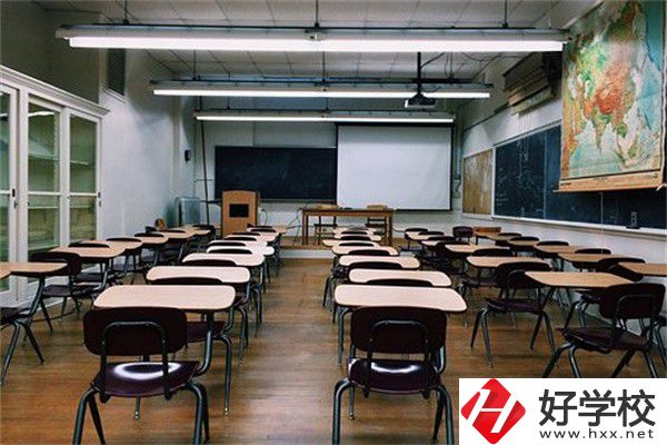 湖南中專該如何擇校？有什么報名流程？
