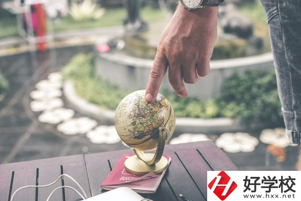 溆浦縣職業(yè)中等專(zhuān)業(yè)學(xué)校有哪些專(zhuān)業(yè)？