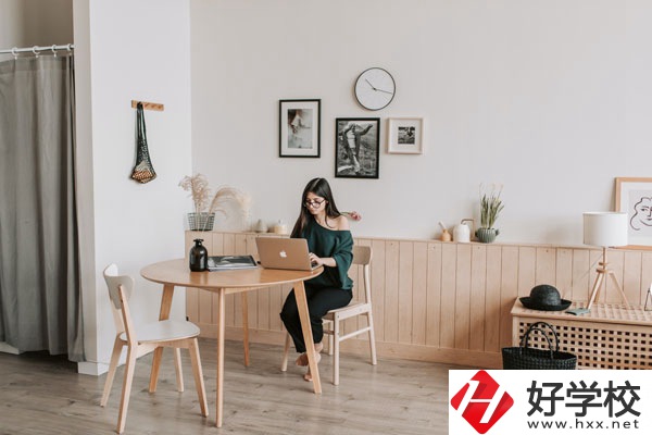 常寧市職業(yè)中等專業(yè)學(xué)校是公辦的嗎？專業(yè)好不好？