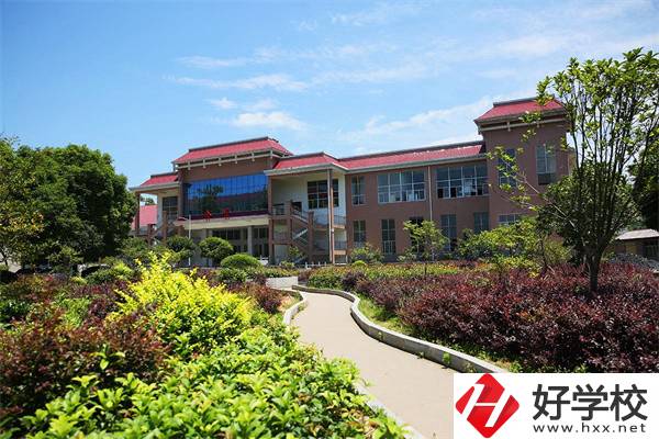 懷化共有多少所中職學(xué)校？中職有什么優(yōu)勢？