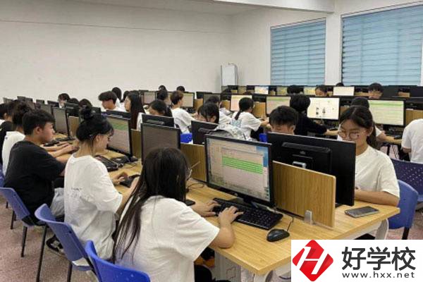 長沙幼兒師范高等?？茖W(xué)校實(shí)訓(xùn)室