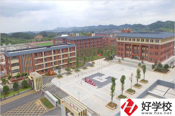 郴州什么職校有圖書館？學(xué)校有特色嗎？