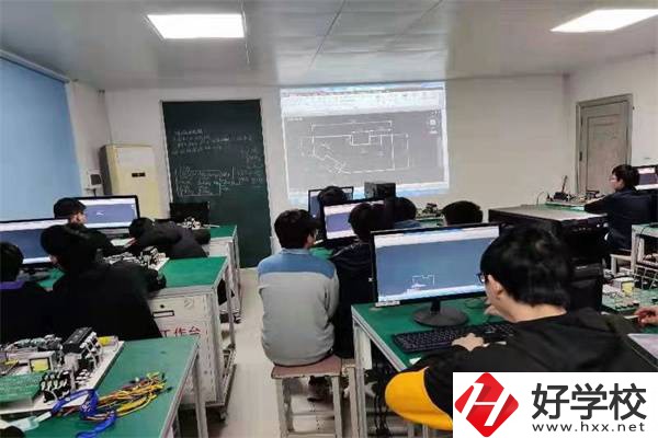 攸縣有幾所私立中職學(xué)校？私立學(xué)?？孔V嗎？