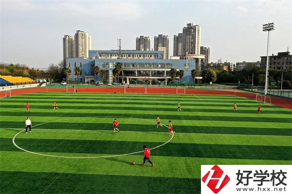 湘潭工業(yè)中職學校哪所最好？什么專業(yè)最有特色？