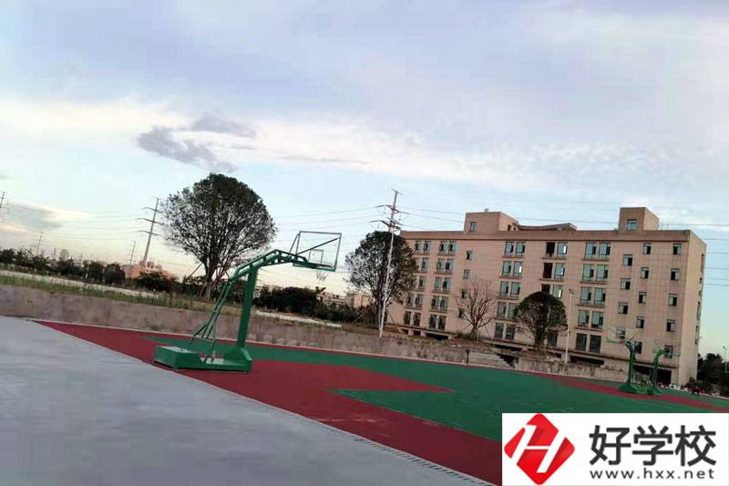 湘潭計(jì)算機(jī)職業(yè)學(xué)校怎么樣？有什么特色專業(yè)？