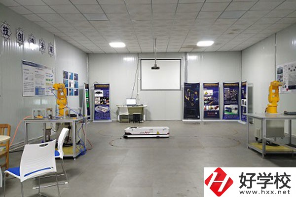 岳陽市建設(shè)科技職業(yè)技術(shù)學校專業(yè)情況如何，有哪些辦學特色?