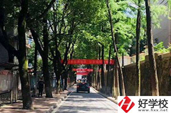 長(zhǎng)沙航天學(xué)校開(kāi)設(shè)了哪些特色專業(yè)？