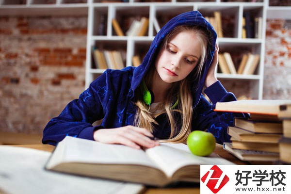 南岳區(qū)職業(yè)中等專業(yè)學校有哪些專業(yè)？