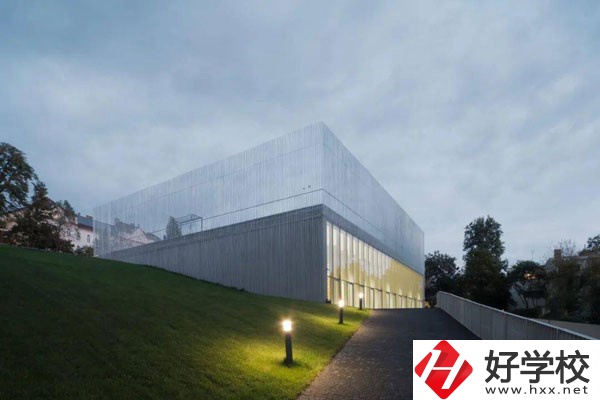 益陽哪些公辦中專比較好？它們有哪些特色專業(yè)？ 