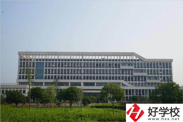益陽職業(yè)技術(shù)學院招收初中生嗎？辦學怎么樣？