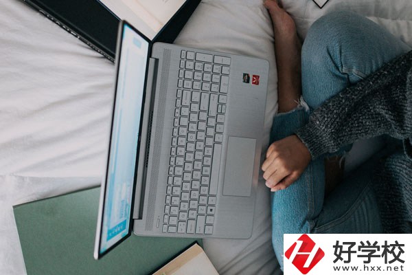 湖南省道縣師范學(xué)校好不好？什么專業(yè)女生最多？