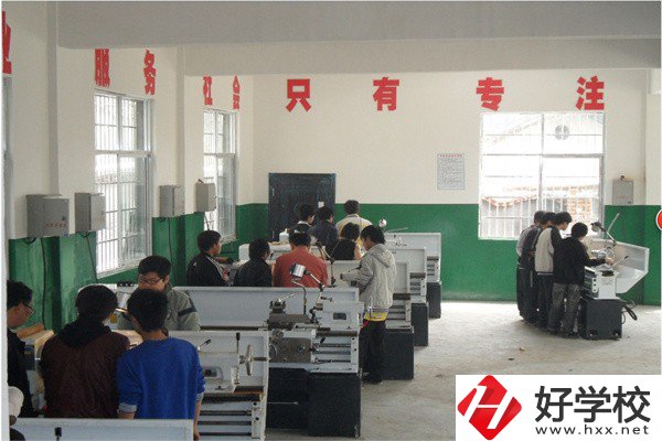 懷化的公辦職高有哪些？可以免學(xué)費嗎？