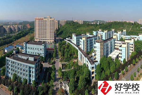 長(zhǎng)沙財(cái)經(jīng)學(xué)校有沒(méi)有官網(wǎng)？怎樣才能找到？