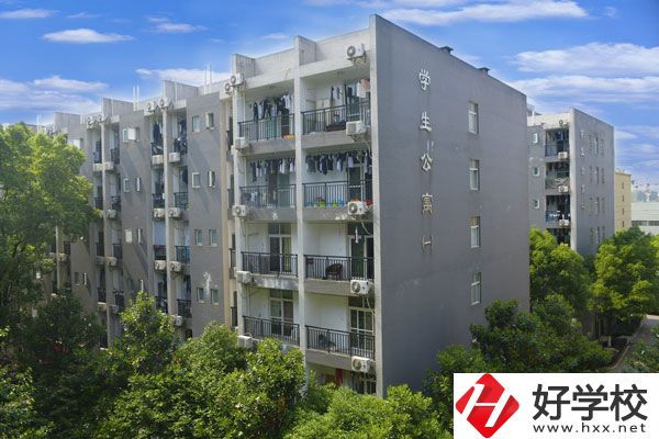 長沙高新技術(shù)工程學(xué)校環(huán)境如何？辦學(xué)優(yōu)勢在哪？