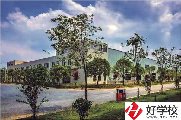 邵陽有哪些好的技?？梢酝扑]？學校有什么辦學優(yōu)勢？