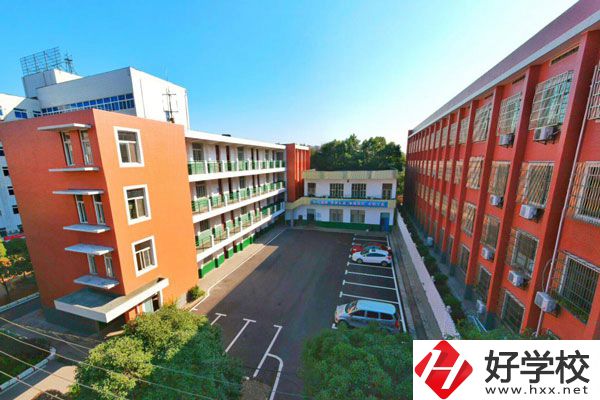 湖南省水利水電建設(shè)工程學(xué)校有哪些專業(yè)？收費如何？