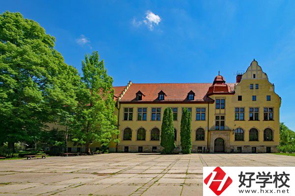 邵陽市女子職業(yè)學校怎么樣？有哪些辦學特色？