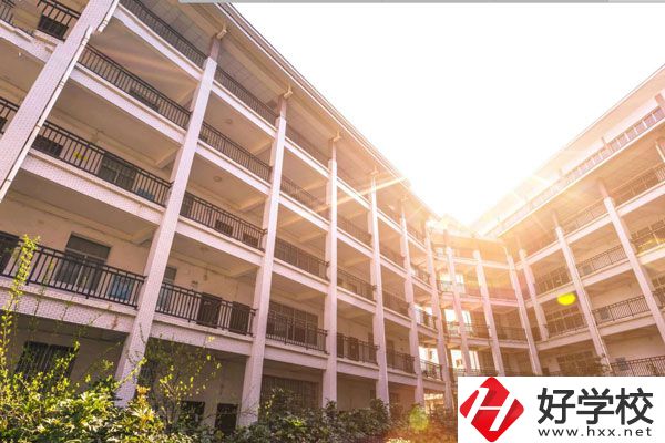 從就業(yè)前景來看，湘西自治州技工學(xué)校是否值得報(bào)考？
