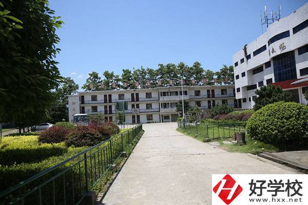 懷化市溆浦有什么中專學校？辦學條件如何？