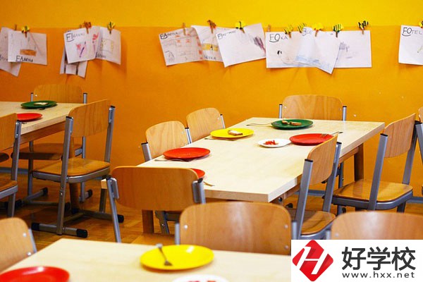 想在郴州讀中專，選擇什么專業(yè)比較好？