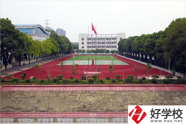 益陽市自立職業(yè)技術(shù)學(xué)校有哪些特色專業(yè)？