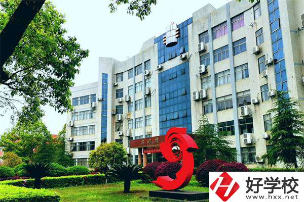 湖南有五年制衛(wèi)校嗎？衛(wèi)校都開設(shè)有哪些醫(yī)衛(wèi)專業(yè)？