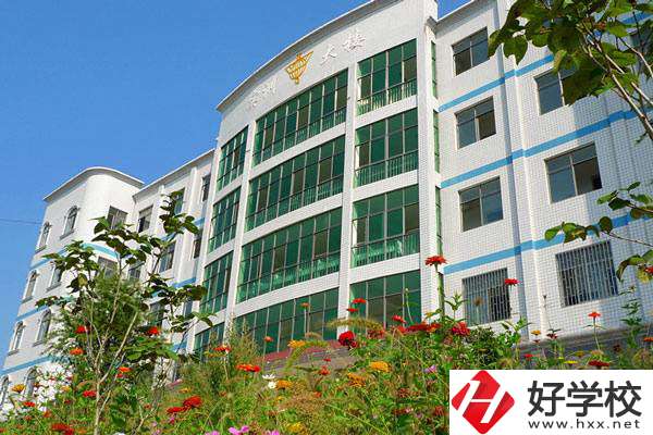 邵陽有適合男生學習的專業(yè)嗎？有什么學校推薦？