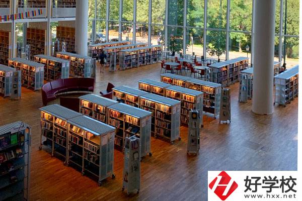 永州市綜合職業(yè)中等專業(yè)學(xué)校有什么專業(yè)？