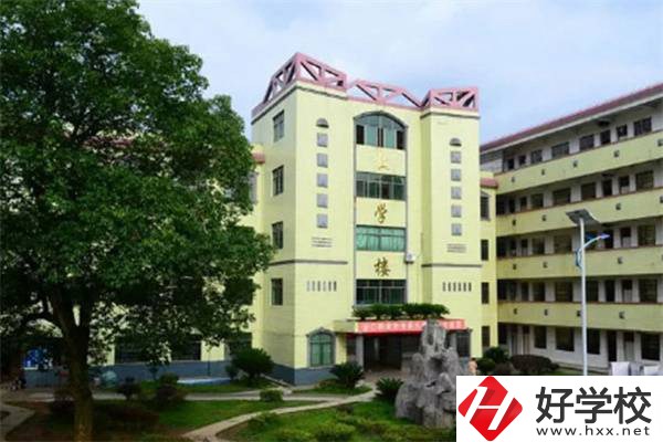 安仁職業(yè)中專怎么樣？有什么辦學(xué)特色？