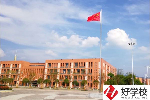 懷化師范高等?？茖W(xué)校(中職部)教學(xué)樓