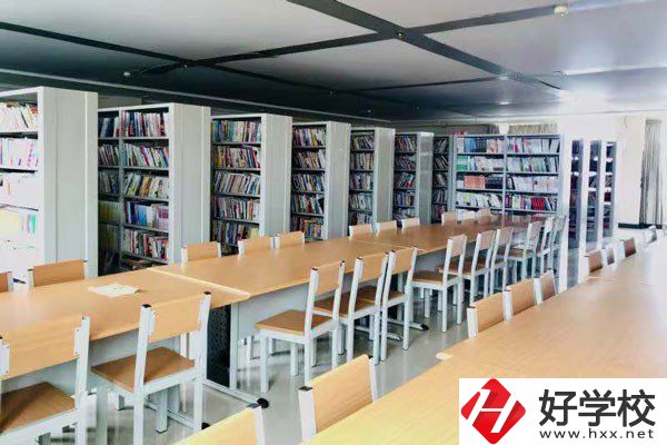 長沙市現(xiàn)代商貿(mào)中等職業(yè)學(xué)校是民辦嗎？師資力量如何？