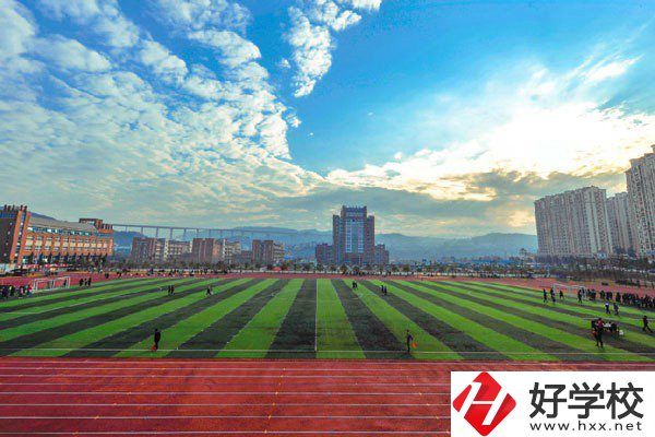 張家界有沒(méi)有航空職校？有什么報(bào)考條件？