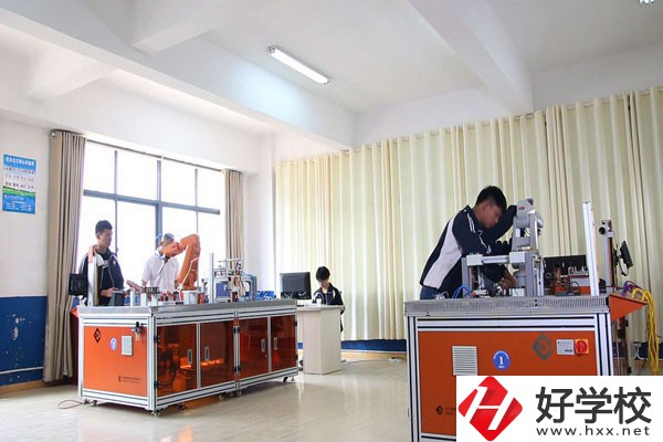 湘潭縣職業(yè)技術(shù)學(xué)校有哪些辦學(xué)特色，招生要求有哪些？