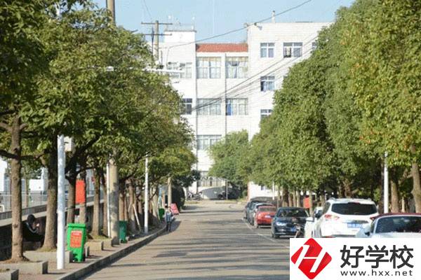 懷化經(jīng)開(kāi)區(qū)有什么職校？開(kāi)設(shè)了哪些專(zhuān)業(yè)？