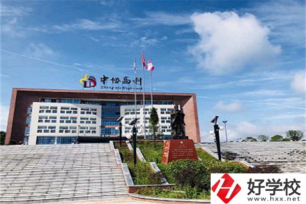 中考分?jǐn)?shù)低可以去長(zhǎng)沙的哪些職校？