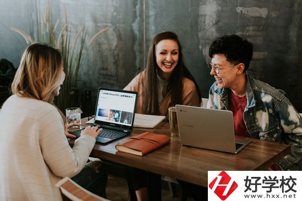 湖南省祁陽師范學(xué)校好不好？宿舍壞境怎么樣？