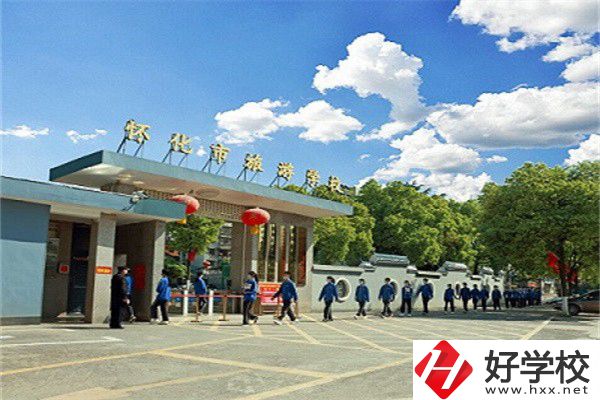 懷化市旅游學(xué)校有哪些專業(yè)？就業(yè)率高不高？