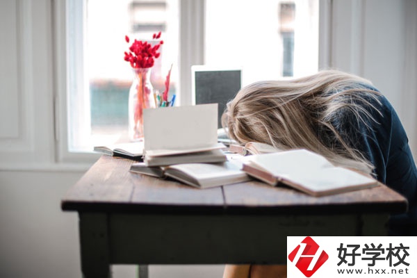 洪江市職業(yè)中專學(xué)校好不好？宿舍怎么樣？