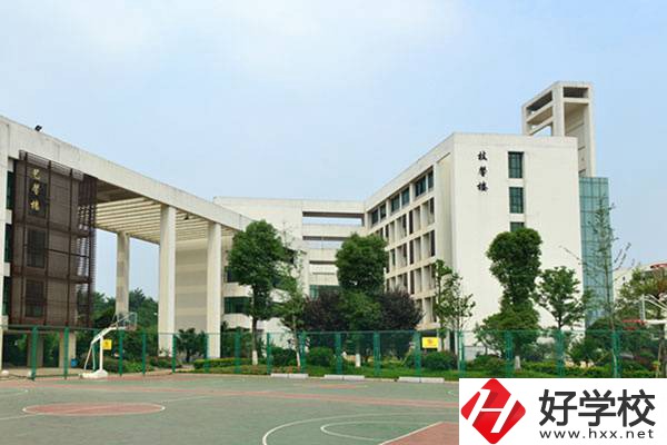 在長沙就讀師范中專錄取分數(shù)高嗎？有哪些學?？梢酝扑]？